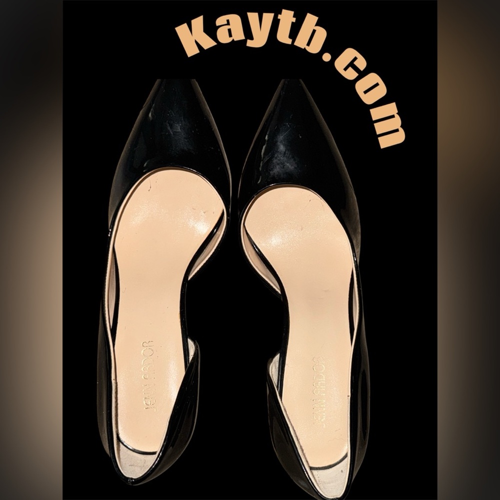 Sleek Black Pointed-Toe Heels